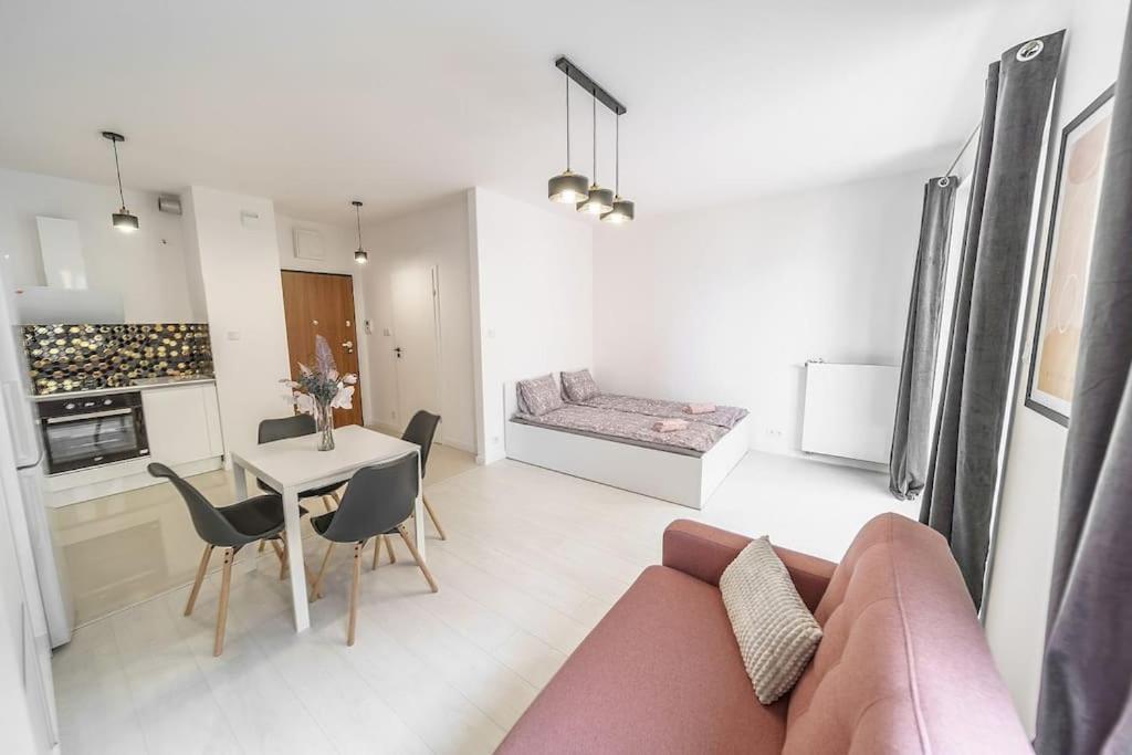 Apartment Urbannestgroup - Center - Sienna 65 Warsaw